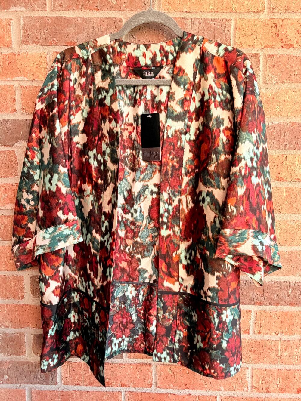Slim Factor Colorful Kimono Size Medium New With Tag